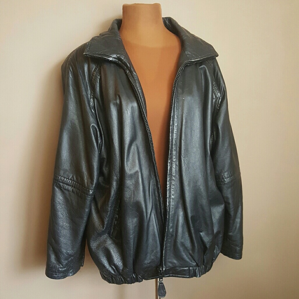 80's Black leather bomber jacket